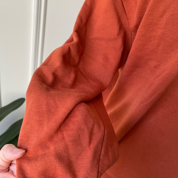 3/22 🧡 Garage Orange Sweatshirt - Picture 4 of 8